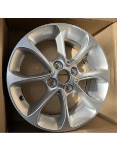 15" Leichtmetallrad im 8-Speichen-Design, silber A4534013900