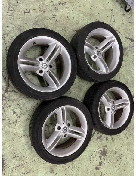 used Smart Roadster 16 inch Spikeline Wheel set used Smart Roadster 16 inch Spikeline Wheel set
