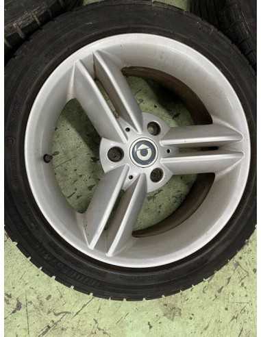 Conjunto de rodas Spikeline Smart Roadster 16 polegadas usado