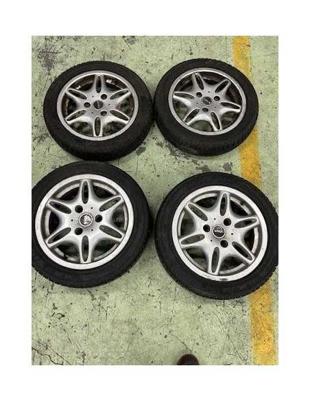 Smart ForTwo 450 Starline (Passion) Set di ruote da 15 pollici Smart ForTwo 450 Starline (Passion) Set di ruote da 15 pollici