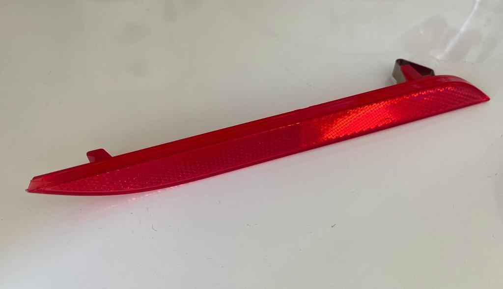 Catarifrangente Posteriore Sinistro Per Volkswagen Transporter T6/T6.1 - Lato Guida, Ricambio Aftermarket
