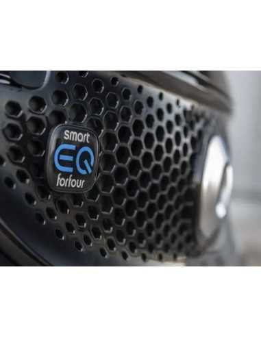 Logotipo / emblema / insignia smart EQ para la parrilla delantera del smart fortwo forfour 453