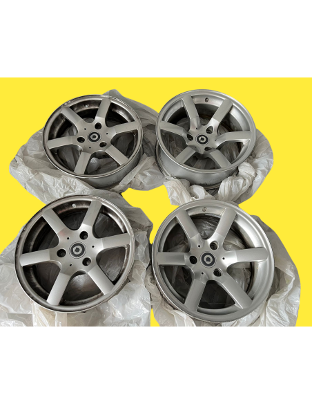 Gebruikte Smart Roadster 15 inch Spinline wielset Gebruikte Smart Roadster 15 inch Spinline wielset