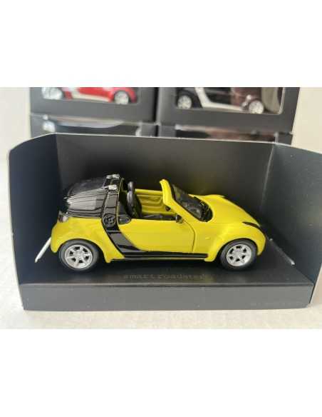 Smart roadster coupé pullback 1:33 star shine giallo/nero SMARTWARE Smart roadster coupé pullback 1:33 star shine giallo/nero SMARTWARE