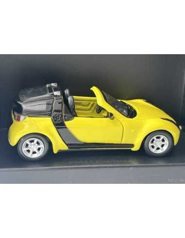 Pullback smart roadster coupé 1:33 star shine yellow/black SMARTWARE
