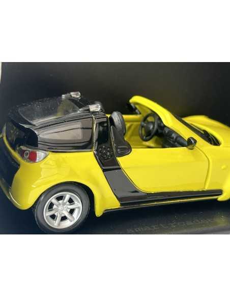 Pullback smart roadster coupé 1:33 ster glans geel/zwart SMARTWARE Pullback smart roadster coupé 1:33 ster glans geel/zwart SMARTWARE