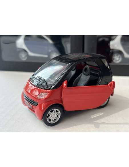 Smart fortwo coupé à l'échelle 1:33 rouge vif/noir SMARTWARE Smart fortwo coupé à l'échelle 1:33 rouge vif/noir SMARTWARE