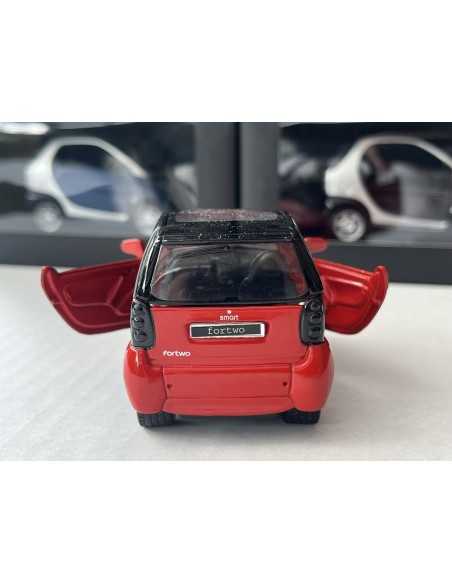 Pullback Smart Fortwo Coupé 1:33 Phatrot/Schwarz SMARTWARE Pullback Smart Fortwo Coupé 1:33 Phatrot/Schwarz SMARTWARE