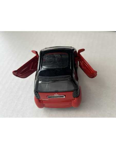 Smart fortwo coupé pullback 1:33 rojo phat/negro SMARTWARE