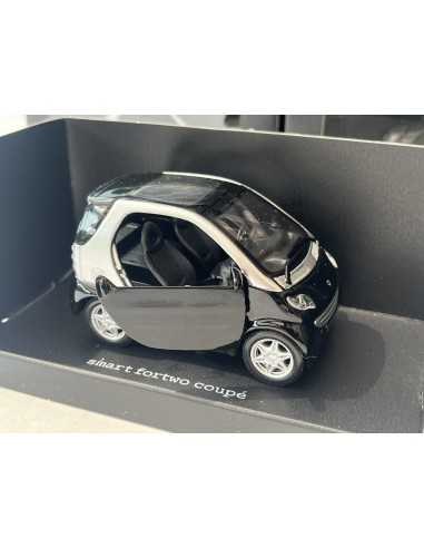 Pullback smart fortwo coupé 1:33 jack preto/ prata SMARTWARE