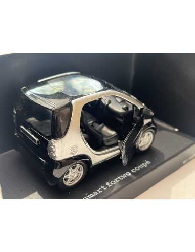 Smart fortwo coupé con tracción trasera 1:33 negro jack/plata SMARTWARE
