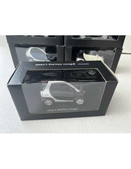 Smart fortwo coupé pullback 1:33 jack nero/argento SMARTWARE Smart fortwo coupé pullback 1:33 jack nero/argento SMARTWARE