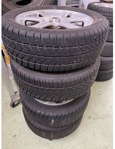 Juego de llantas de aleación RIAL Smart Roadster de 15 pulgadas con neumáticos de invierno de 5 mm