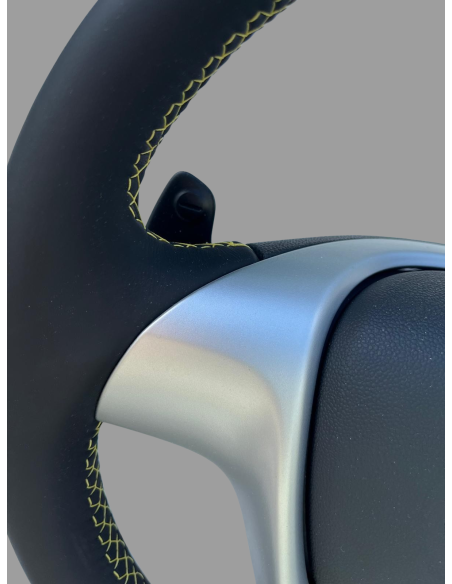 Leder BRABUS Sportlenkrad mit Schaltwippenfunktion für Smart ForTwo 451 Leder BRABUS Sportlenkrad mit Schaltwippenfunktion für Smart ForTwo 451