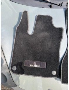 Tappetini in velluto BRABUS per Smart 453 FORTWO FORFOUR usati, cuciture color argento. 2
