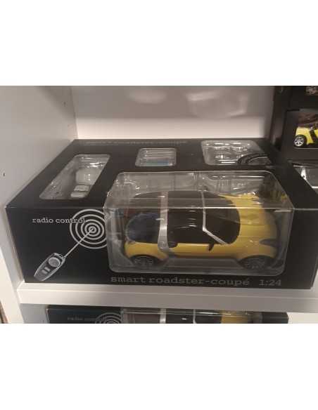 NIKKO R/C Smart Roadster Shine - Yellow 1:24 Scale NIKKO R/C Smart Roadster Shine - Yellow 1:24 Scale