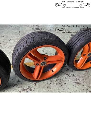 Cerchi in lega Spikeline Smart Roadster da 16 pollici usati, offerta speciale