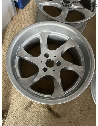 Ensemble complet de jantes en alliage LORINSER Speedy 17 pouces neuves pour Smart Roadster 452