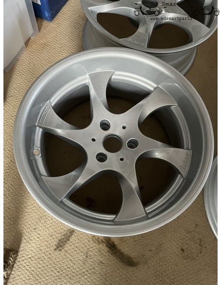 Full set of BRANDNEW Smart Roadster 452 17 inch alloy LORINSER Speedy wheels