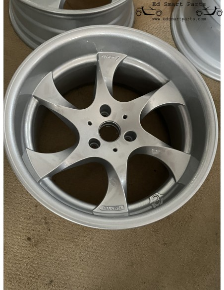 Full set of BRANDNEW Smart Roadster 452 17 inch alloy LORINSER Speedy wheels