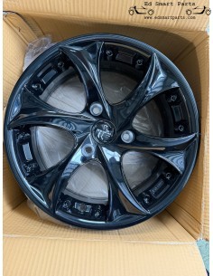 Juego de 4 llantas Keskin KT9 Smartie 6Jx15 ET15 3x112 pintadas en negro.