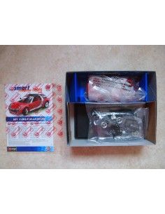 Smart Roadster Coupé rood 2003 Cabrio bouwpakket 1/24 Bburago 2