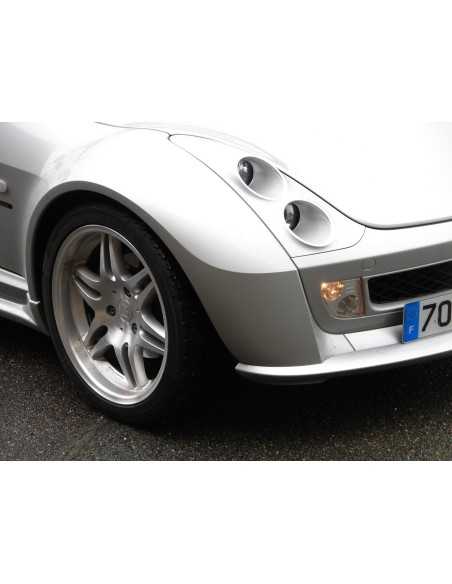 Marco de faro derecho Brabus Xclusive para Smart Roadster listo para pintar