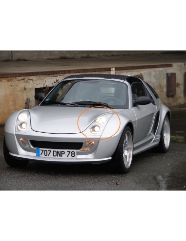 Smart roadster BRABUS faro rodean a la izquierda listo para ser pintado