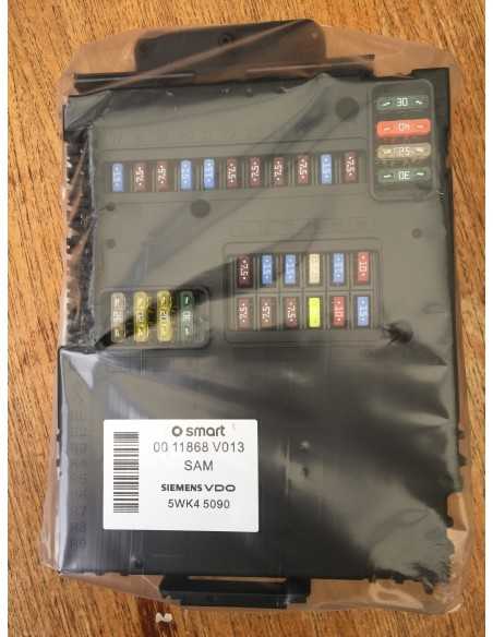 SAM - MODULO DI ACQUISIZIONE E ATTUAZIONE DEL SEGNALE per qualsiasi smart fortwo 450 e roadster 452 SAM - MODULO DI ACQUISIZIONE E ATTUAZIONE DEL SEGNALE per qualsiasi smart fortwo 450 e roadster 452