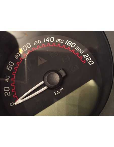 Gebruikte Smart Roadster Brabus toerenteller snelheidsmeter in KMS /UUR