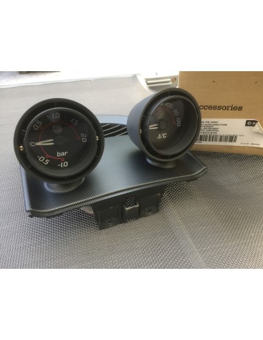 Smart roadster Dashboard Pods em design BRABUS com base de aparência de carbono