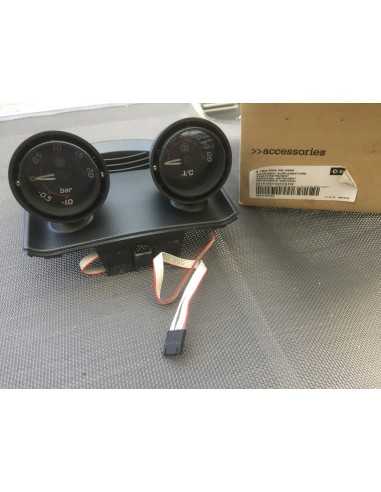 Modules de tableau de bord Smart Roadster au design Brabus avec base aspect carbone