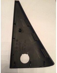 Triângulo de acabamento da porta Smart Roadster 452 situado acima da maçaneta da porta 2