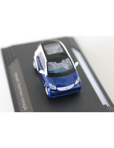 Busch Smart 453 Fortwo Coupe white / midnight blue Model Car 1:87