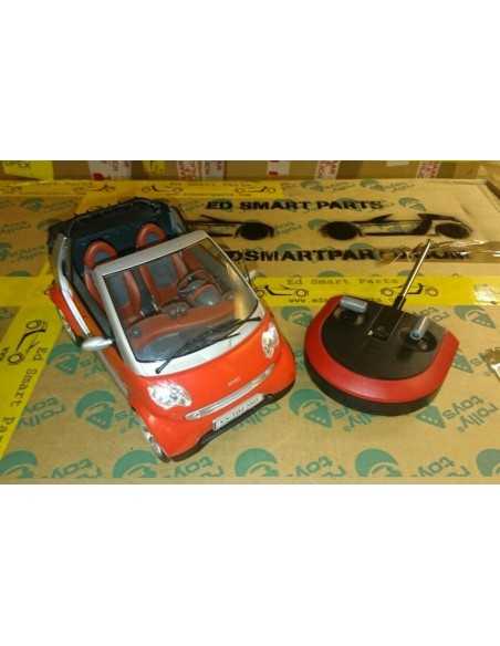 Dickie R/C Smart ForTwo Cabrio - Vermelho Escala 1:12