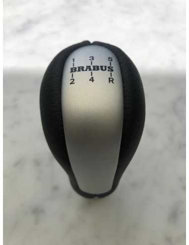 Pomo de cambio de marchas de metal cepillado y cuero Brabus para Smart Forfour