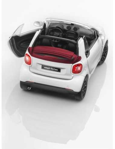 NOREV 1/18 SMART FORTWO CABRIOLET 2015 WHITE 1:18