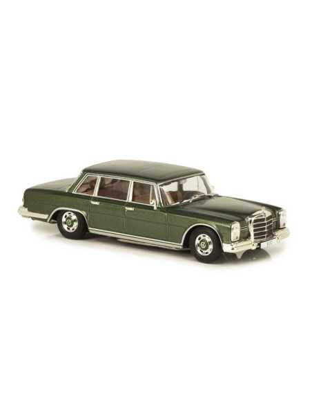Mercedes-Benz Mercedes Benz 600 (W100) Vert métallisé à collectionner Échelle 1:43 Mercedes-Benz Mercedes Benz 600 (W100) Vert métallisé à collectionner Échelle 1:43