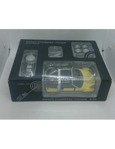 NIKKO R/C Smart Roadster Shine - Yellow 1:24 Scale
