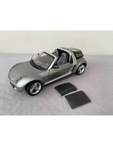 Smart Roadster Coupé Glance Grey 1/18 Kyosho