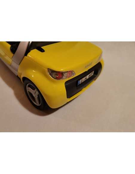 Barbie Smart Roadster Simba amarilla usada de 17 pulgadas y 43 cm