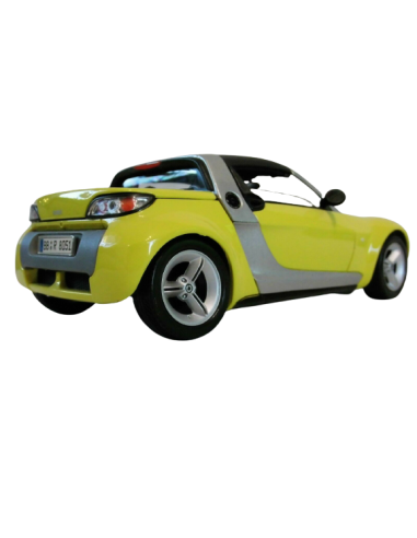 Smart Roadster Cabrio Amarillo 1/18 Bburago