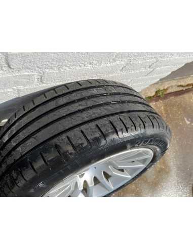 Juego de ruedas Smart Roadster Trackline de 15 pulgadas con neumáticos viejos